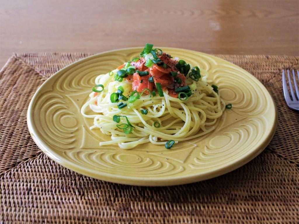 スモークサーモンの白ワインソースパスタ♡_f0220354_13230359.jpg