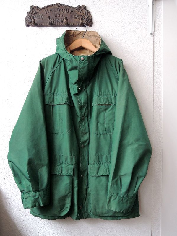 70S SIERRA DESIGNS 60/40 MOUNTAIN PARKA--RECOMMEND 70S SIERRA DESIGNS 60/40 MOUNTAIN PARKA--RECOMMEND