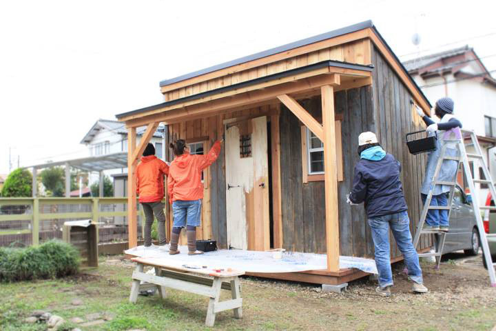 「欲しいのは、どんなカタチ？」新聞紙を使って妄想する小屋の中。_c0224982_08452177.jpg