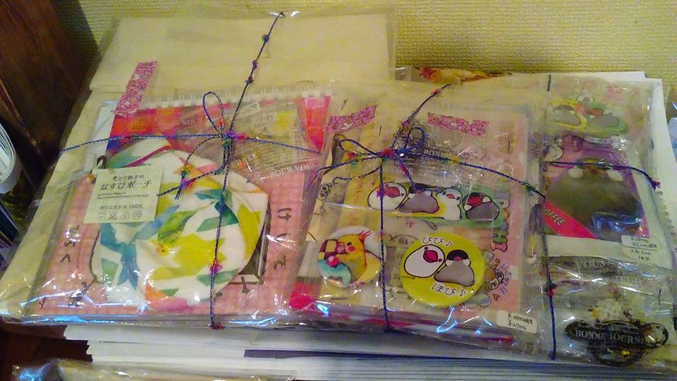 関西つうしん鳥展に松岡文さん新作到着。火曜・水曜は定休日です_d0322493_117413.jpg
