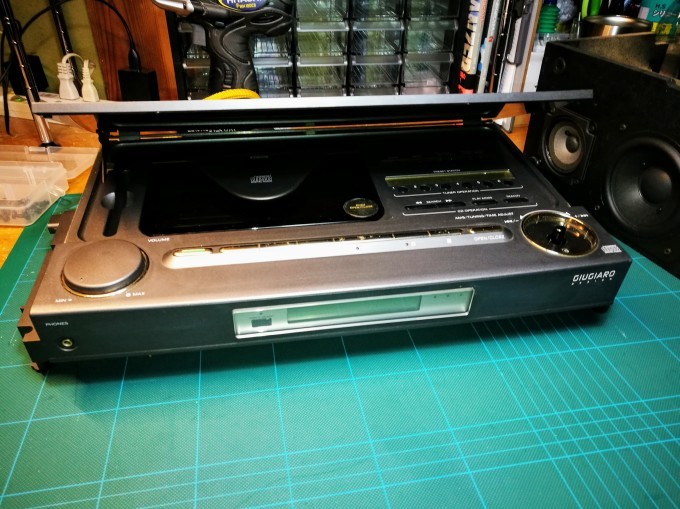ソニー セレブリティ D-3000 CD電蓄 : 朴念仁の艱苦 ソニー セレブリティ D-3000 CD電蓄 : 朴念仁の艱苦