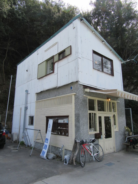 b0360823_09064876.jpg