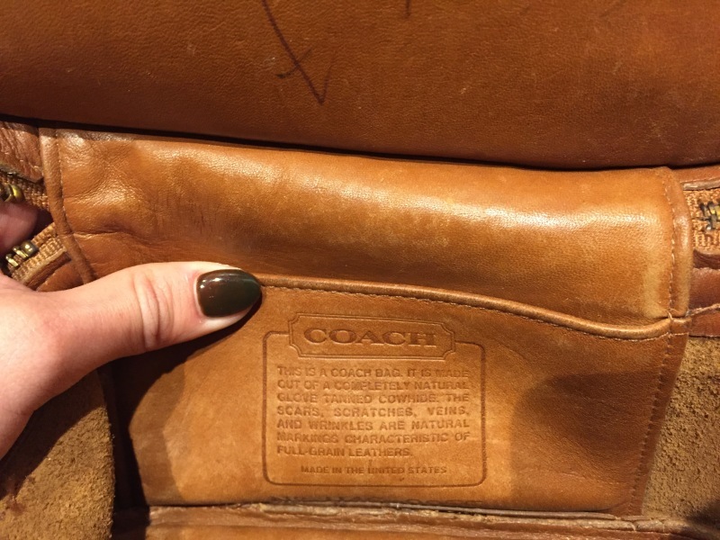 １９８０年代 Old Coach ショルダーバッグ Not Kyomachi はレディース専門のアメリカ古着の店です アメリカで直接買い付けたvintage 古着やレギュラー古着 Antique コーディネート等を紹介していきます