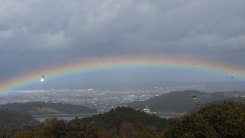 お山の今日の天気_a0333152_18194380.jpg