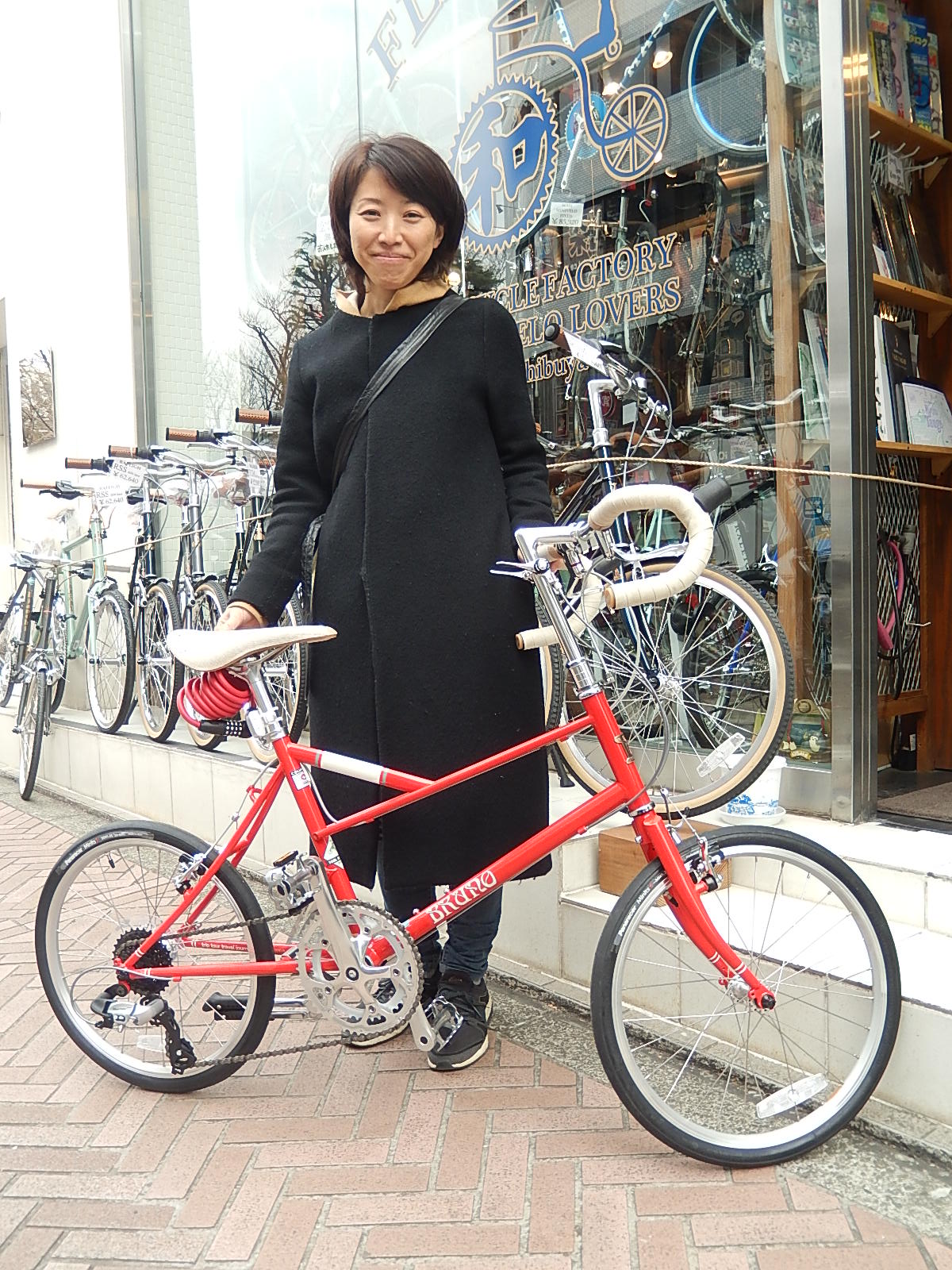 3月15日　渋谷　原宿　の自転車屋　FLAME bike前です_e0188759_1915275.jpg