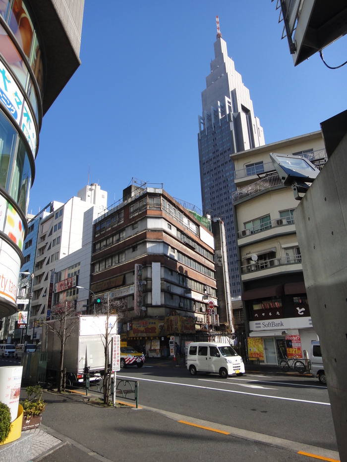 ◆NPOの会議で東京出張　～松濤美術館～代々木駅前～_f0238779_12433551.jpg