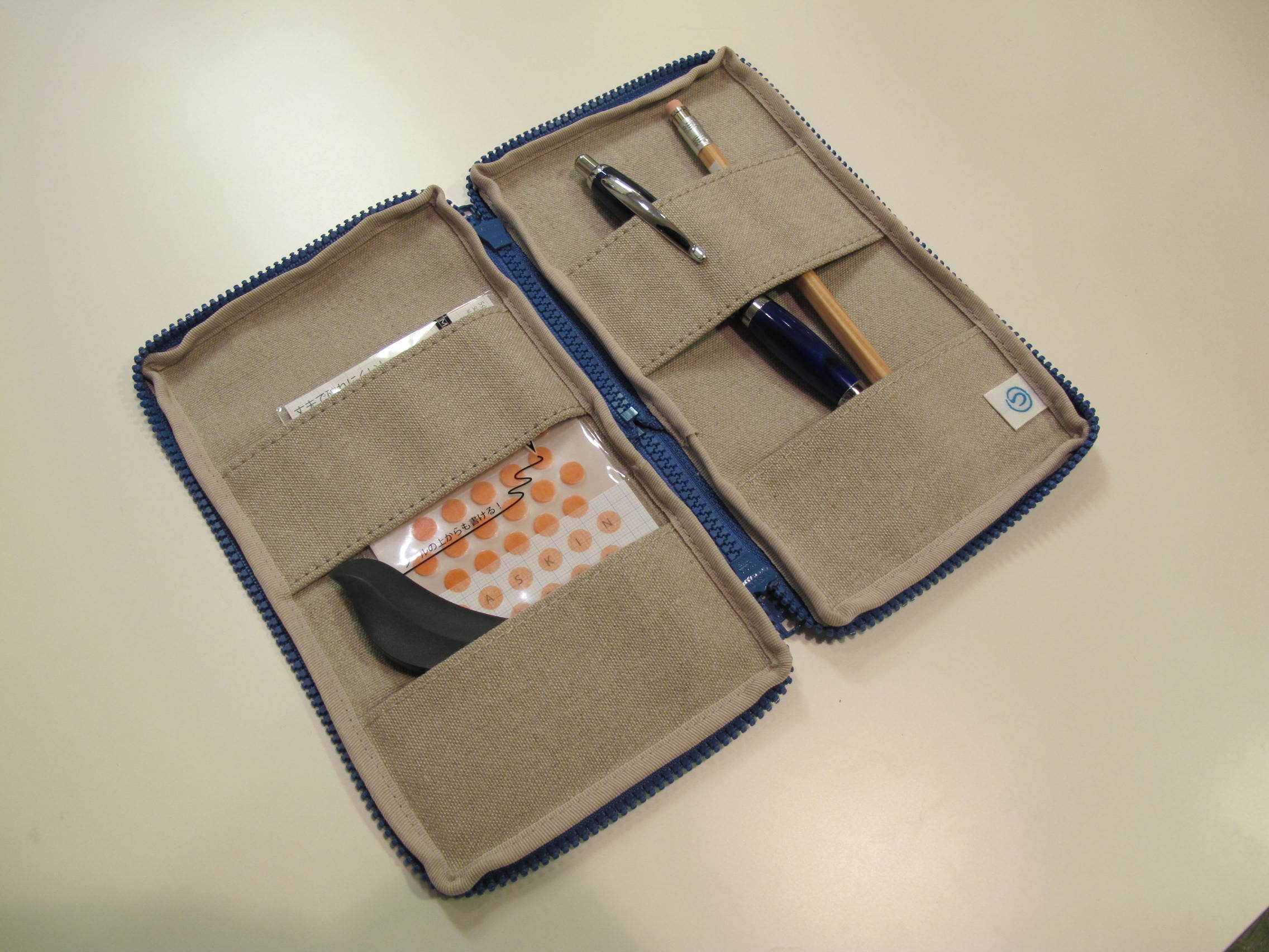 つくしペンケース 入荷しました!!_d0182409_17391829.jpg