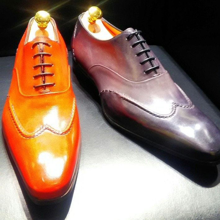 Santoni 靴の宝石 とも呼ばれるサントーニから凝りに凝った一足が登場 シューケアマイスター靴磨き工房 銀座三越店 Santoni 靴の宝石 とも呼ばれるサントーニから凝りに凝った一足が登場 シューケアマイスター靴磨き工房 銀座三越店