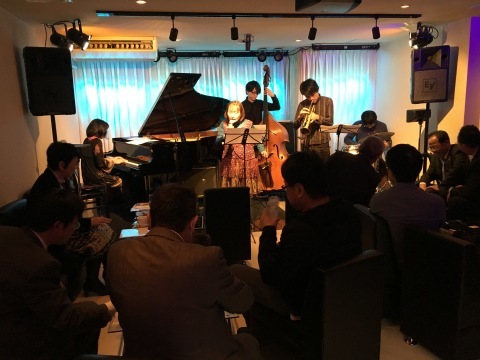 Jazzlive comin 広島 本日金曜日のジャズライブ 広島市内_b0115606_11421343.jpg