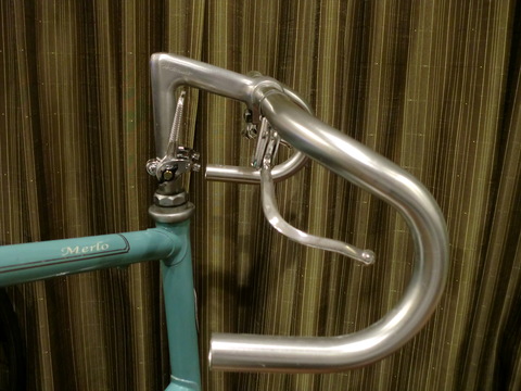 Bianchi miniVelo 7　カスタム③ＳＨＩＭＡＮＯバンド式Ｗレバー_f0202106_19142763.jpg