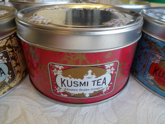 KUSMI　TEA_a0235007_15150918.jpg