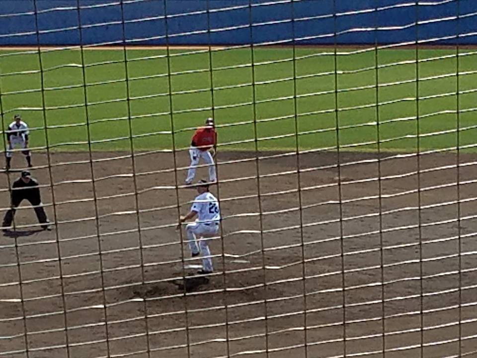 Nomoベースボールクラブ と 高知ファイティングドックス の試合を見に高知春野球場へ 三好一男師範プライベート日記