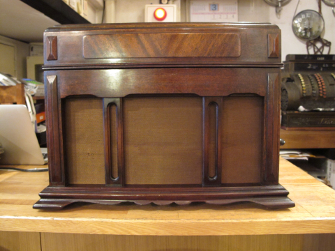 卓上型Victrola VV1-90(日本ビクター製)入荷しました 卓上型Victrola VV1-90(日本ビクター製)入荷しました