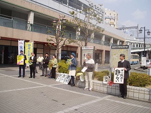 野党５党が初めて勢ぞろいしました！　―茨木総がかり行動―_c0133503_17544536.jpg