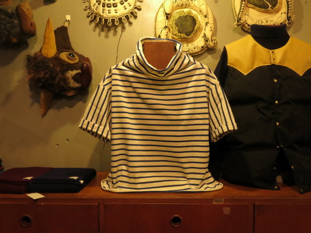 \"SOURCE-TAP × TheThreeRobbers EZ Roll Neck T(Mariniere)NATURAL/ROYAL\"ってこんなこと。_c0140560_17104580.jpg