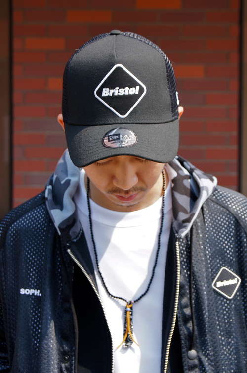 F.C.Real Bristol - REVERSIBLE MESH STADIUM JACKET._c0079892_207286.jpg