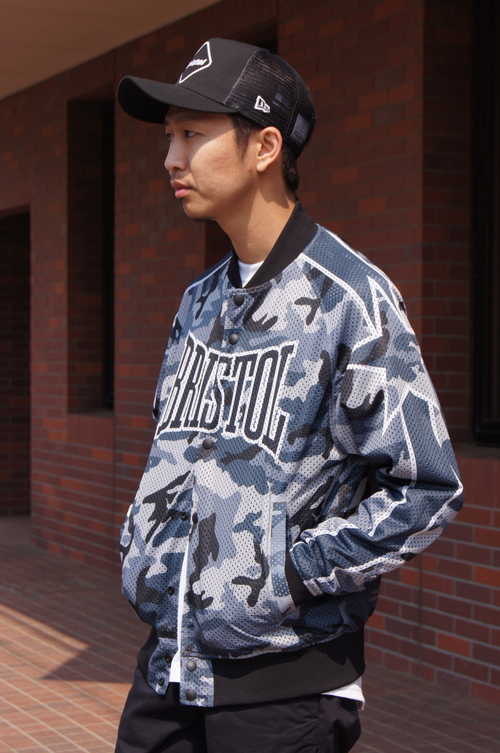 F.C.Real Bristol - REVERSIBLE MESH STADIUM JACKET._c0079892_2094435.jpg