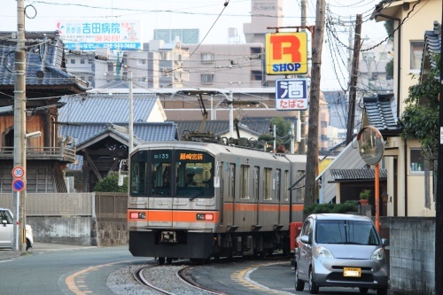 併用軌道区間(熊本電鉄)。_c0368903_09131809.jpg