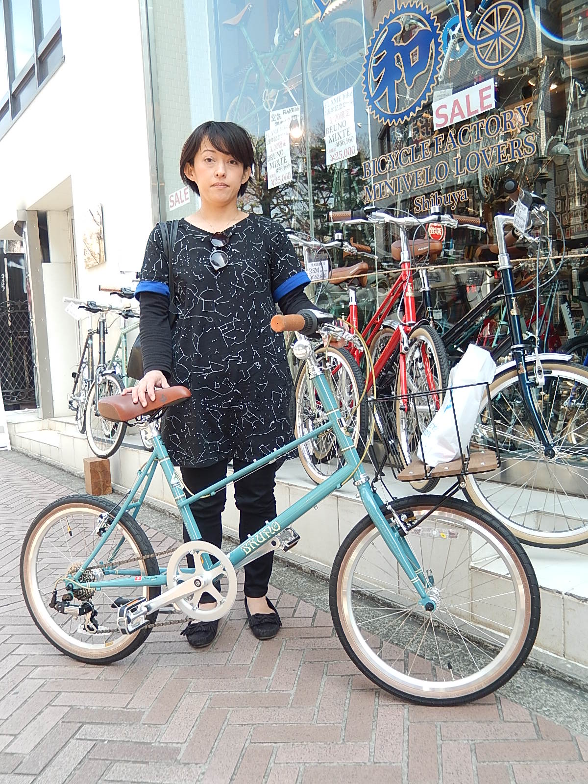 3月20日　渋谷　原宿　の自転車屋　FLAME bike前です_e0188759_19313863.jpg