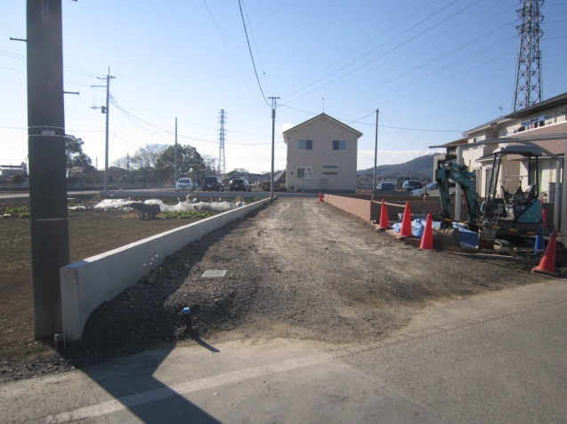 太田市 I邸 完成間近 (^^♪ 群馬県太田市で外構工事をお考えの方は是非お気軽にご相談下さい_e0361918_11331033.jpg