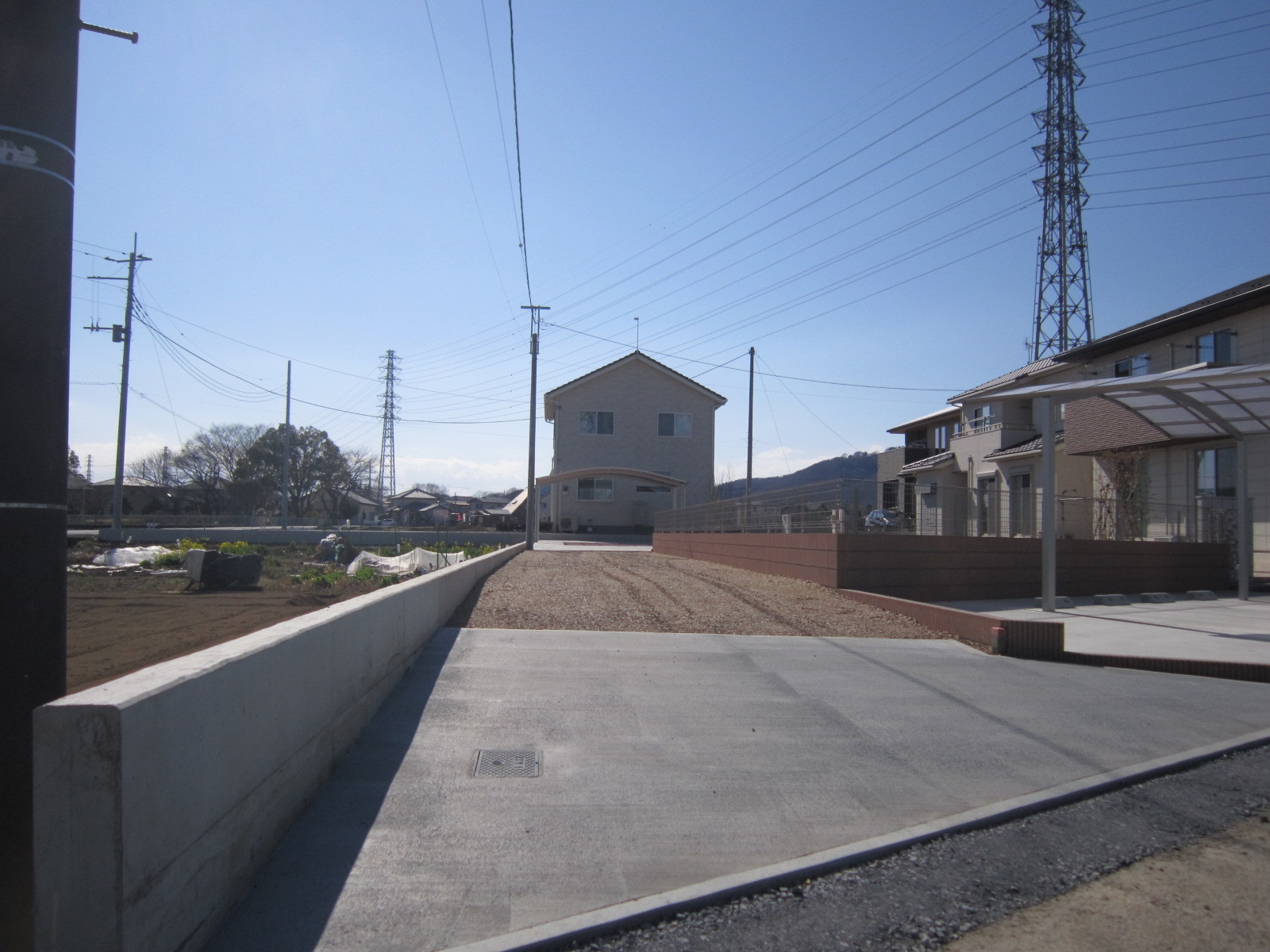 太田市 I邸 完成間近 (^^♪ 群馬県太田市で外構工事をお考えの方は是非お気軽にご相談下さい_e0361918_11444650.jpg