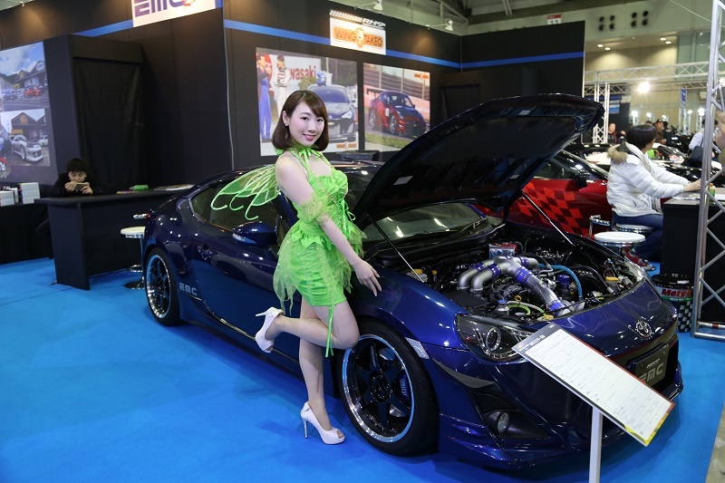 MC前のBRZに注目が集まる_f0076731_17544785.jpg