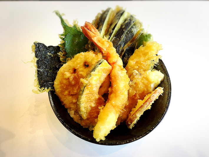 心楽食堂 (しんらくしょくどう)_e0292546_07450941.jpg