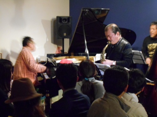 3月24日(金)_f0066211_11230494.jpg