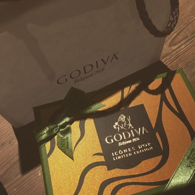 GODIVA☆_a0108616_11591640.jpg