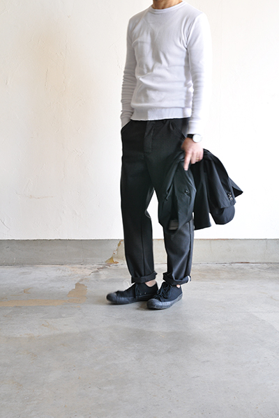 STILL BY HAND/スティルバイハンド　2WAY Stretch 1-Tuck Pants (Charcoal)_d0120442_13252828.jpg