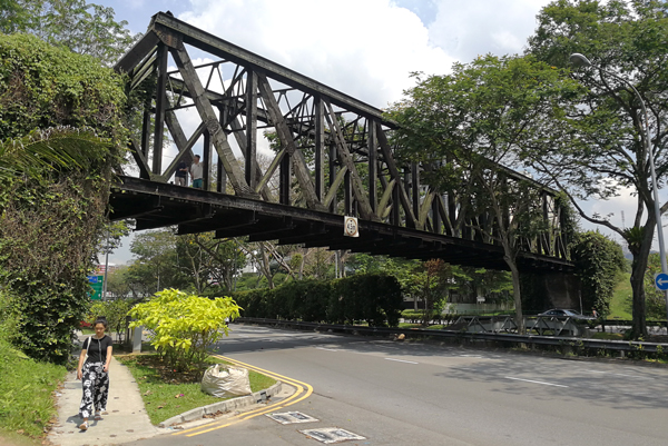 マレー鉄道の廃線跡　鉄橋跡を歩く King Albert Park　2017年3月 シンガポールの旅（３）_f0117059_20234625.jpg