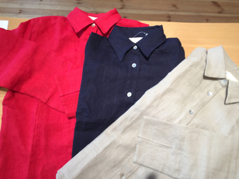 布のお洋服が少しずつ入荷はじまりました_d0187468_13051317.jpg