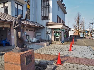 春の土曜ですが・・・_c0336902_19401898.jpg
