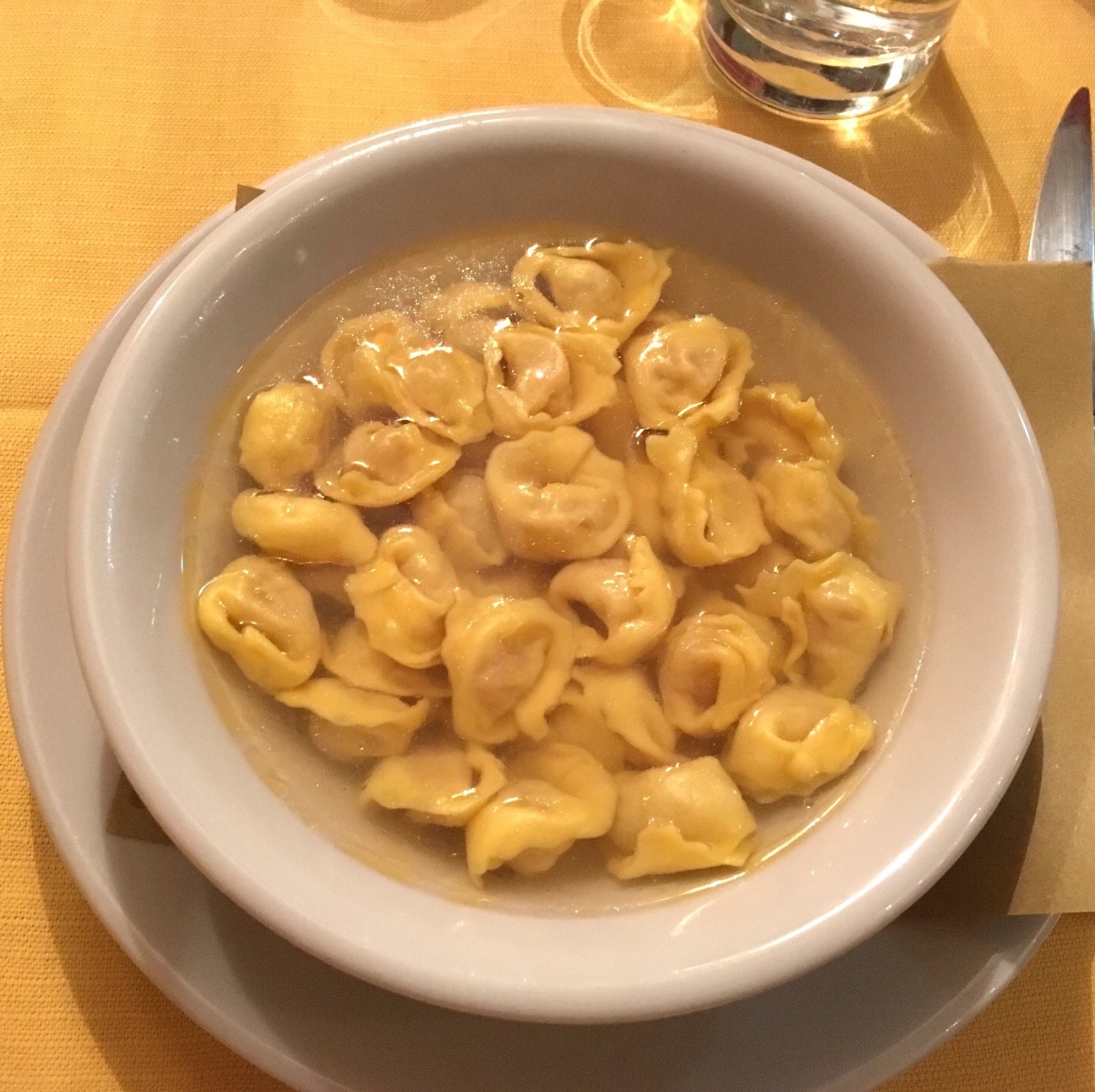 モデナのお勧めトラットリア \"Trattoria Il fantino トラットリア イル ファンティーノ\"_b0246303_01582288.jpg