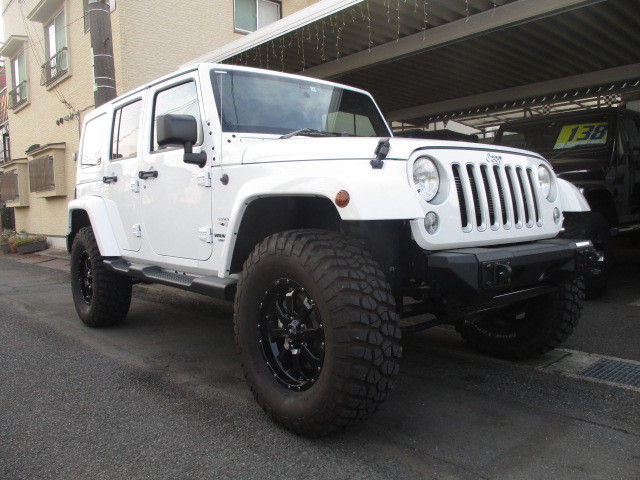 2017年 JK ラングラー アンリミテッド カスタムパッケージ 販売車両 _b0123820_17155038.jpg