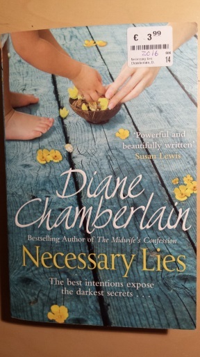 Necessary Lies  -Diane Chamberlain- (71冊目)_e0344927_05352628.jpg