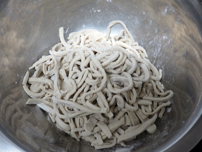 ひとり蕎麦作り_c0187503_22241013.jpg