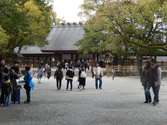 伊勢神宮と賢島への旅12　熱田神宮とひつまぶし_a0226627_17555613.jpg