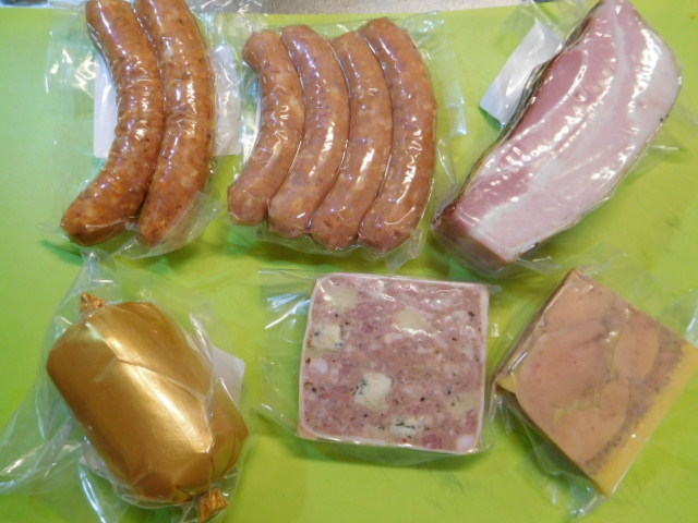 自家製ハムとソーセージＬＩＮＤＥＮＢＡＵＭ （リンデンバーム）_d0106134_08485047.jpg