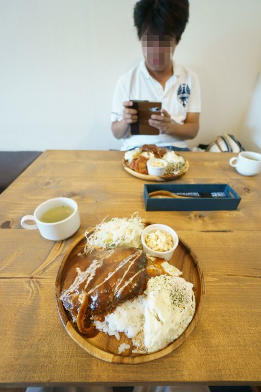Ritrovo cafe OZ（リトロボカフェ オズ）_a0077663_08490451.jpg