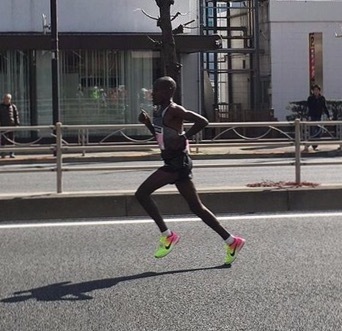 コンパクトな腕振り_f0310282_05395294.jpg