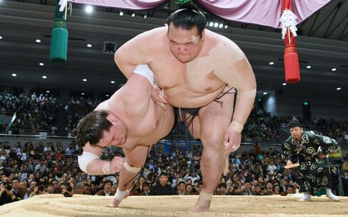 稀勢の里　奇跡の逆転優勝_b0044404_2453937.jpg