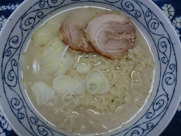 3/25 アサヒスーパードライ超刺激 + ハウス食品 うまかっちゃん_b0042308_00144413.jpg