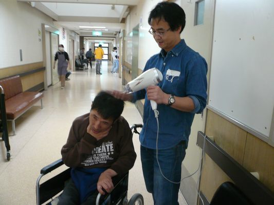 3/25 シーツ交換_a0154110_08471629.jpg