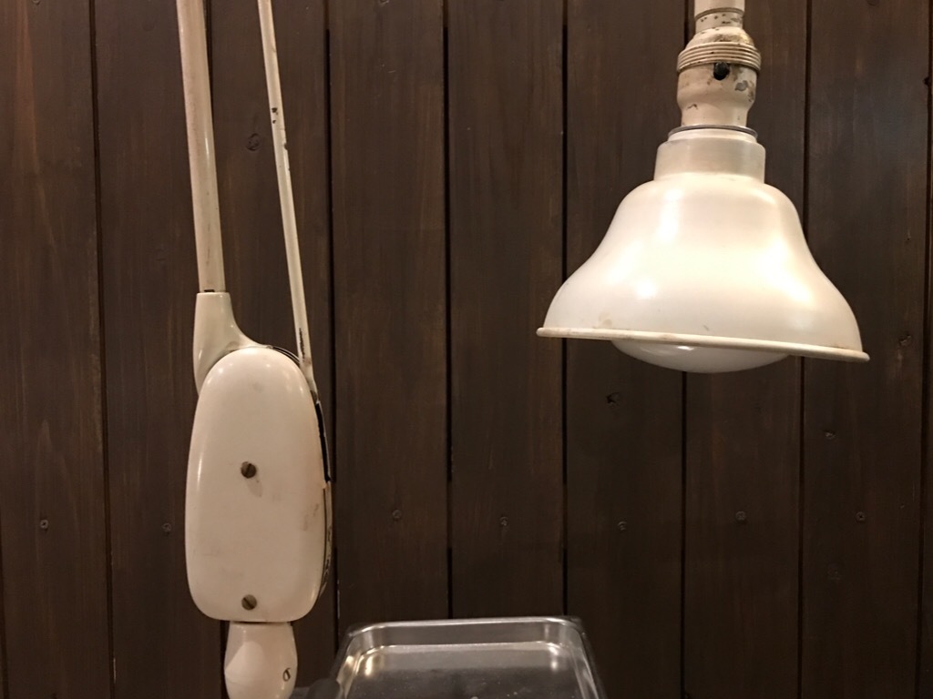 神戸店3/29(水)イームズチェア&インダストリアル ランプ、家具入荷! #2 Bio-Tech,Dazor Lamp!!!_c0078587_13142757.jpg
