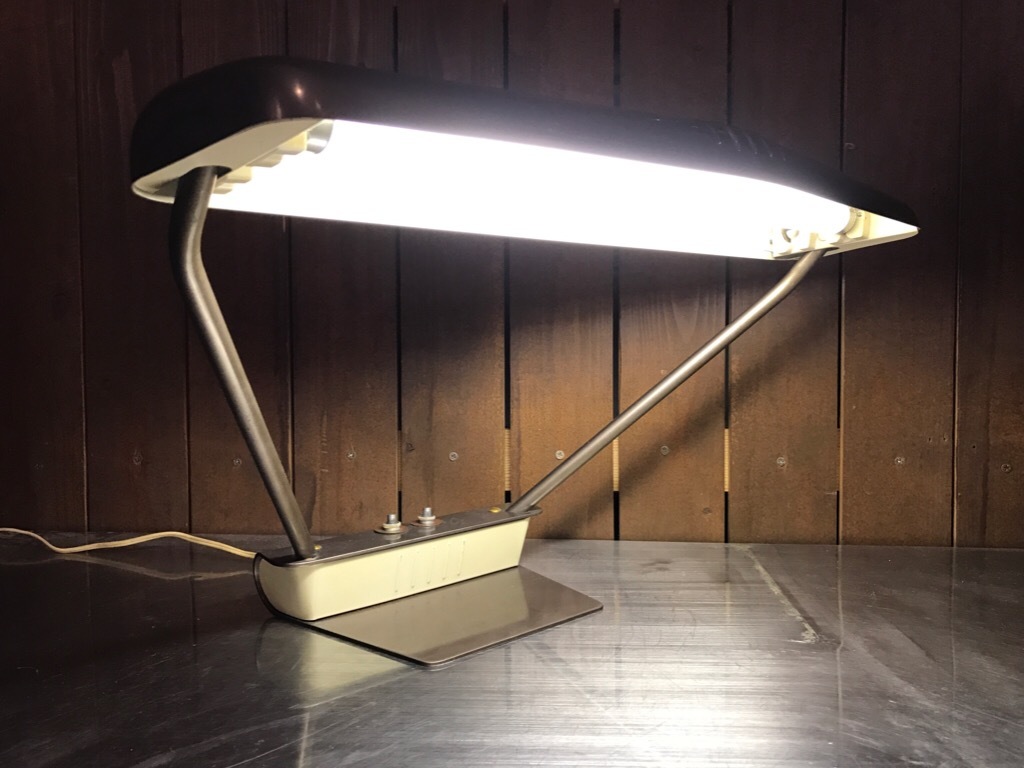 神戸店3/29(水)イームズチェア&インダストリアル ランプ、家具入荷! #2 Bio-Tech,Dazor Lamp!!!_c0078587_13170778.jpg