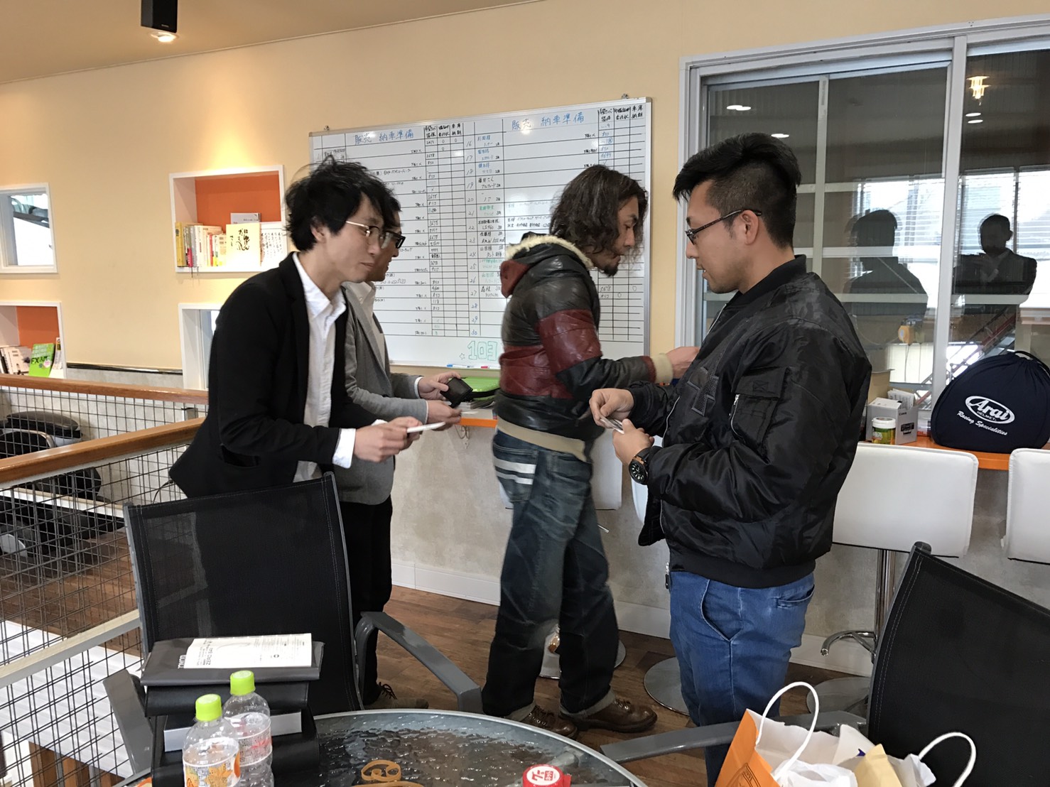 3月28日 火曜日の本店みんなブログ★ ランクル・ハイエース・アルファード♬多数取り揃え!TOMMY_b0127002_1830999.jpg