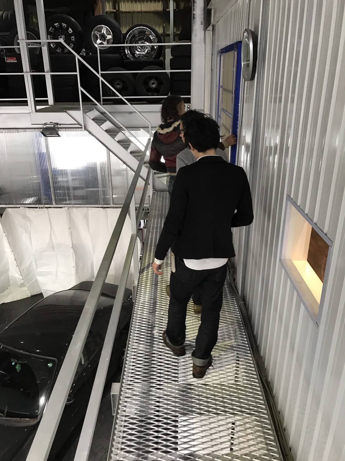 3月28日 火曜日の本店みんなブログ★ ランクル・ハイエース・アルファード♬多数取り揃え!TOMMY_b0127002_1832847.jpg