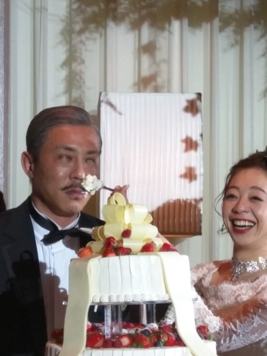 結婚式しました　披露宴編　　入荷フランスアンティーク　ロングシャツ。セーラーパンツ。_f0180307_15471172.jpg
