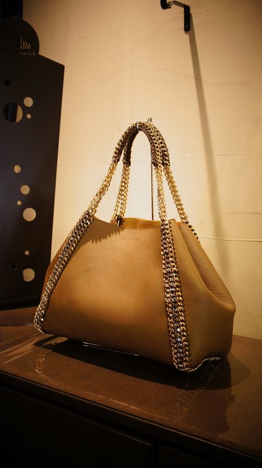 de couture 新作バッグ入荷!!_b0115615_1934150.jpg